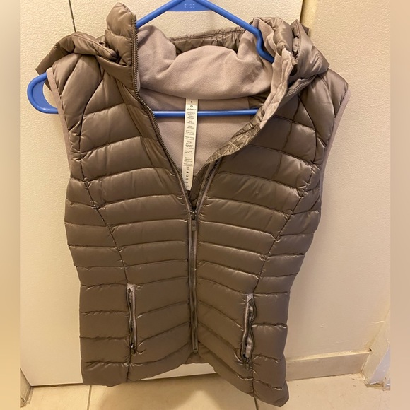 Lululemon Long Vest - Picture 5 of 8